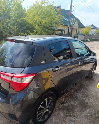 Toyota Yaris cena 54999 przebieg: 72000, rok produkcji 2020 z Warszawa małe 232